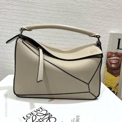 罗意威女包 LOEWE罗意威 Puzzle small Bag 罗意威小号几何包 奶白色 原单罗意威女包