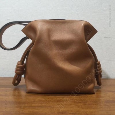 罗意威女包 Loewe FLAMENCO绳结系列手拿包 棕褐色 原单罗意威女包