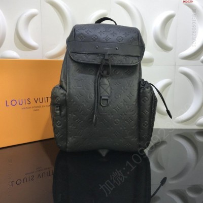 路易威登LV背包M43680此款Discovery双肩包高仿LV背包