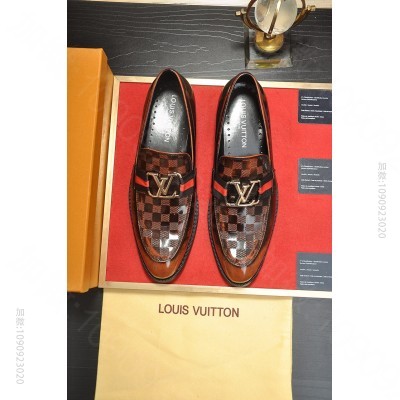 LOUIS VUITTON(羊皮内里)新款牛皮LV正装鞋