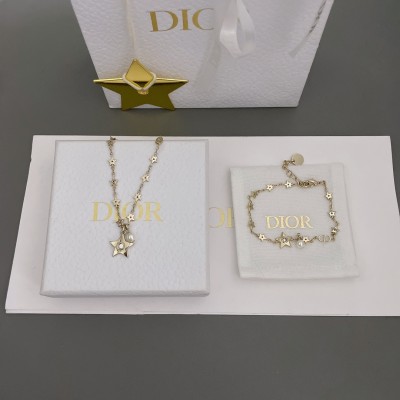 手链/项链 Dior 迪奥星星吊珠手链/项链 星星元素