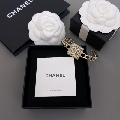 Chanel 香奈儿金属方块手镯 绝美方块手镯 开口设计