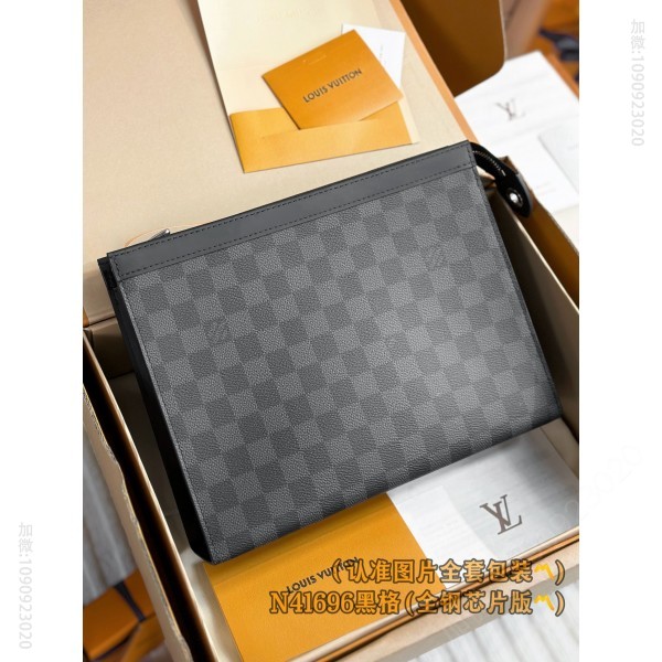 路易威登手包 M69535 灰花 A级全钢 Pochette Voyage MM LV手拿包