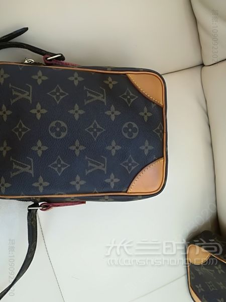 lv路易威登老花相机包 终于是集齐了这三款相机包花了很多心思哟只是把耳朵-lv的包包配皮白皮会变成肉粉色吗_高仿包包