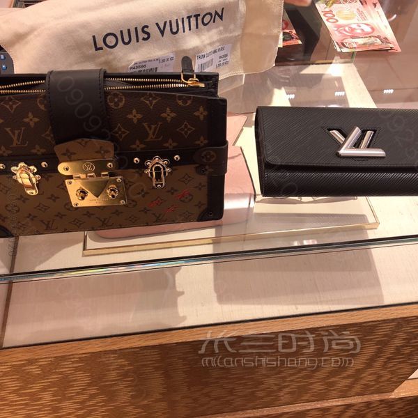 LV包包lv软盒子lv圆饼lv twist链条woc-奢饰品钱包lv女_高仿包包