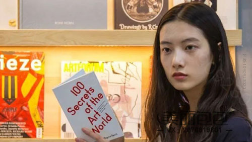 除了香奈儿思琳外 项偞婧刘雯还喜欢这些品牌的包包
