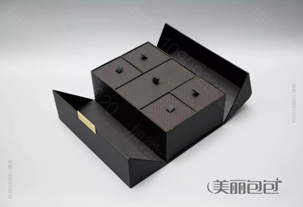中秋节吃月饼 奢侈大牌都为你准备好了
