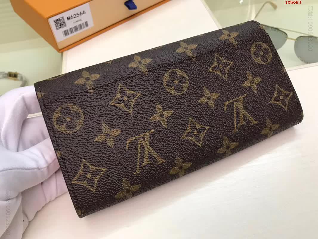 原单经典款LV钱包_一比一高仿路易威登LV手抓包_精仿LV手包_原版LV钱包和正品的区别_A货LV钱包