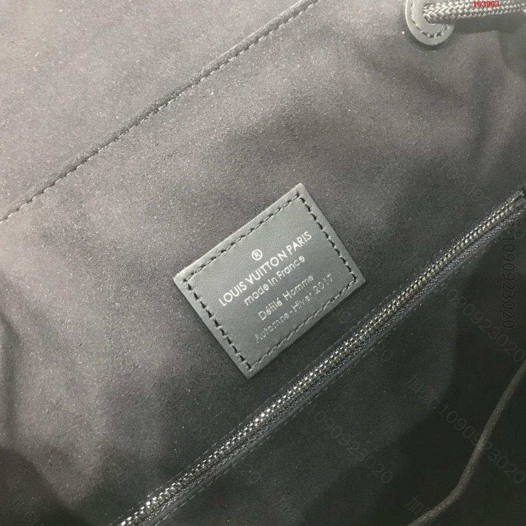 高仿LV双肩包,LV双肩包
