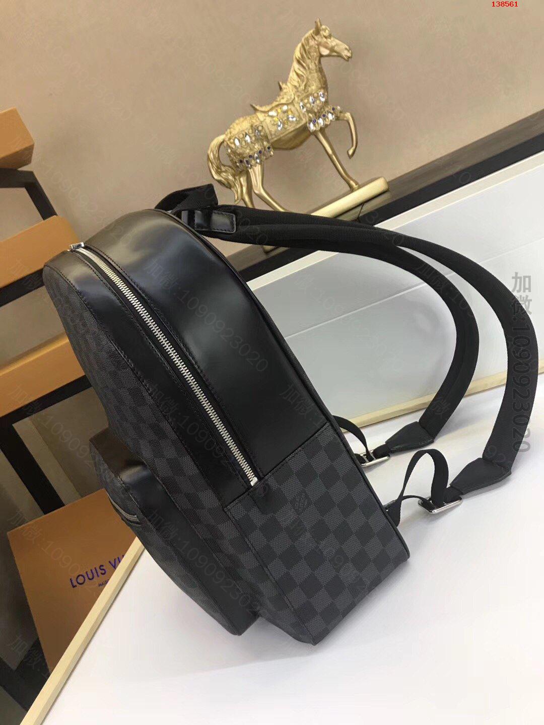 高仿LV双肩包,LV双肩包
