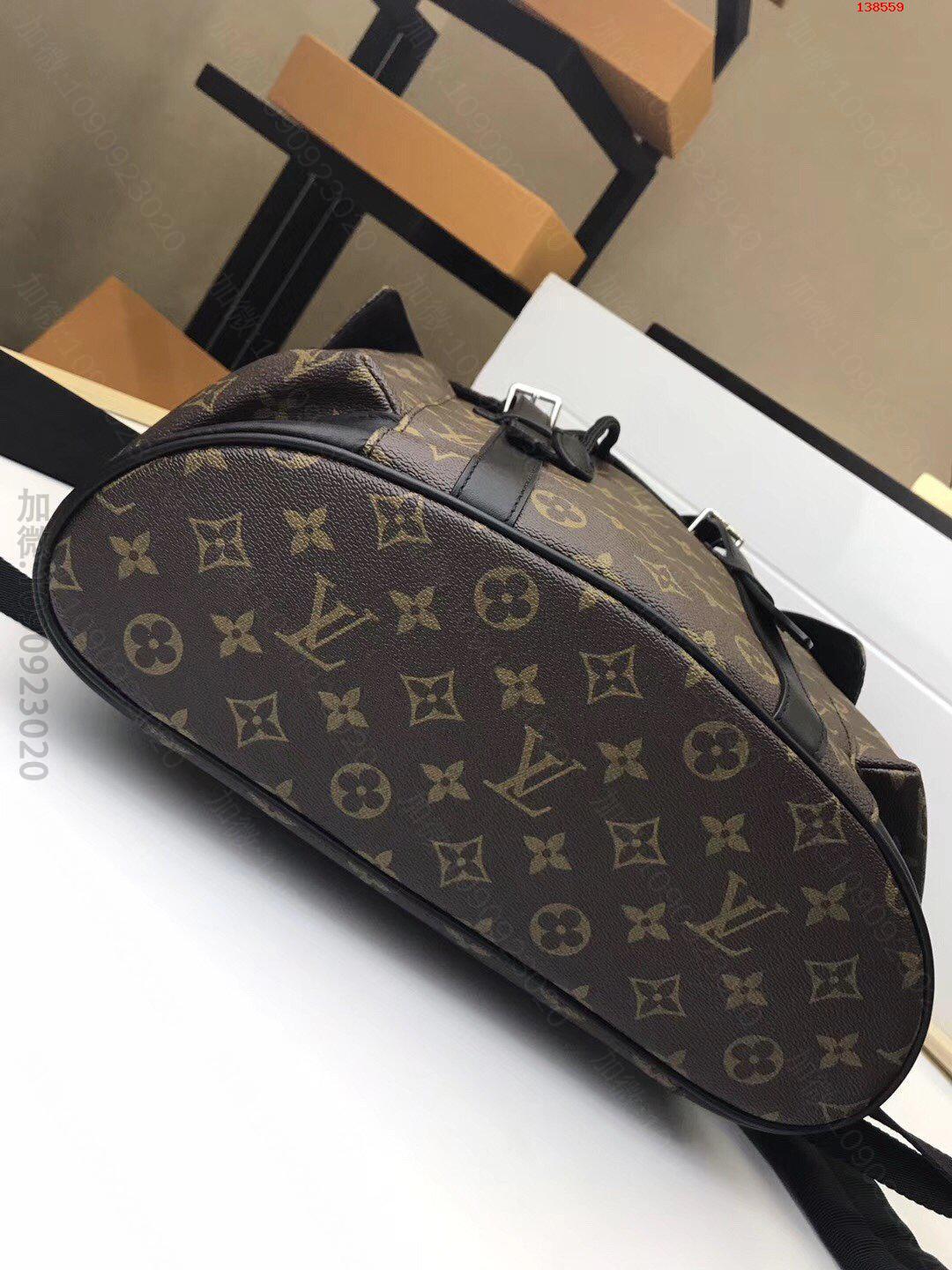 原单LV双肩包_哪里有卖高仿LV背包_精仿LV背包_原版LV双肩包_A货LV双肩包