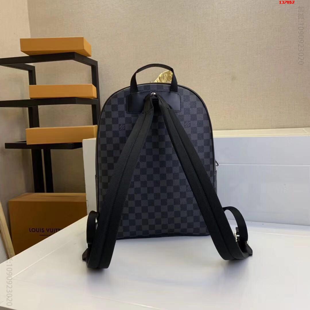 高仿LV双肩包,LV双肩包