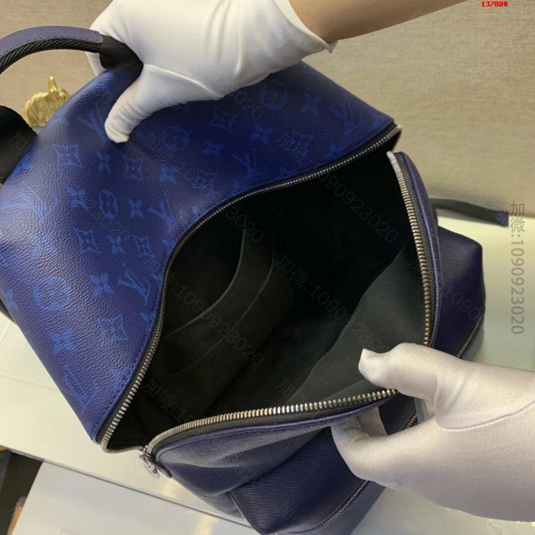 高仿LV双肩包,LV双肩包