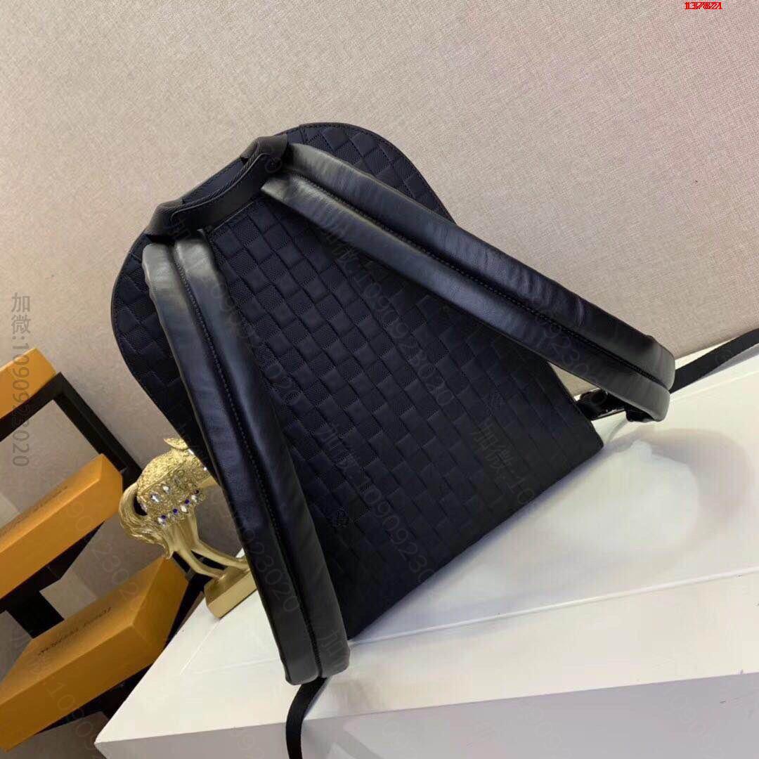 高仿LV双肩包,LV双肩包