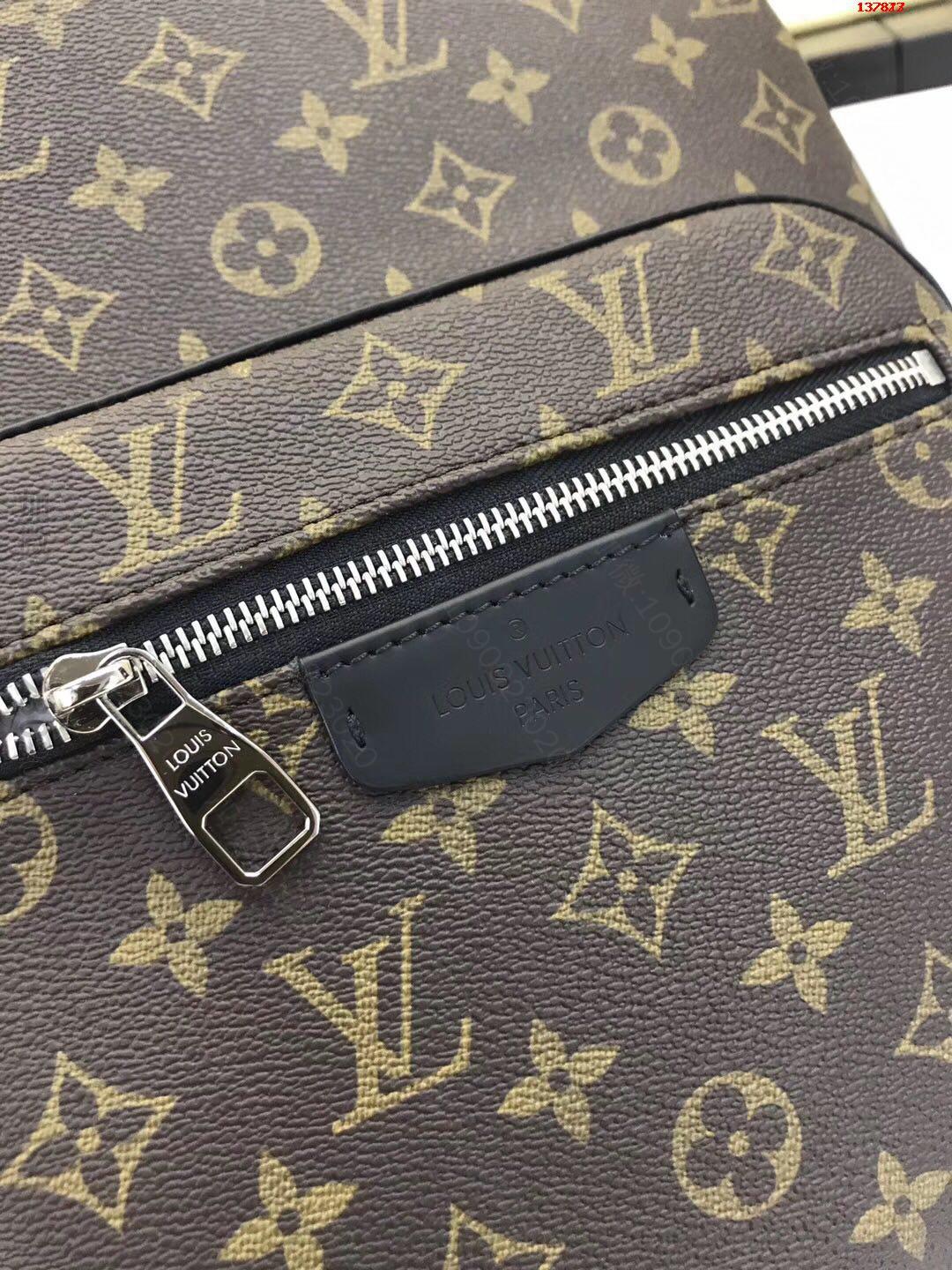 高仿LV双肩包,LV双肩包
