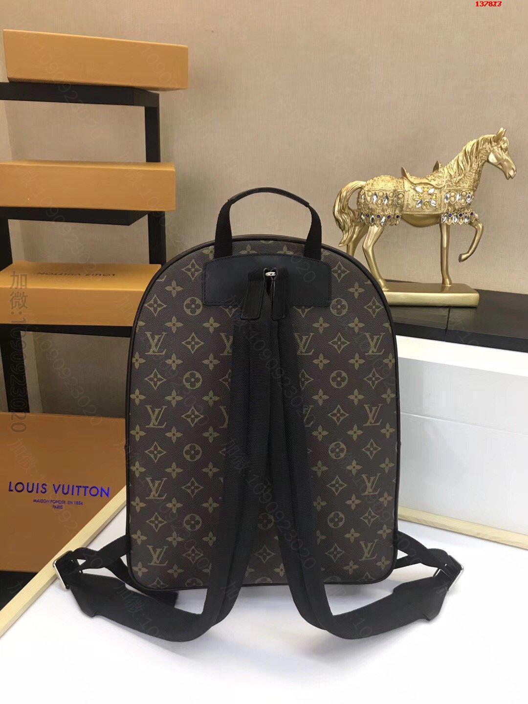 高仿LV双肩包,LV双肩包