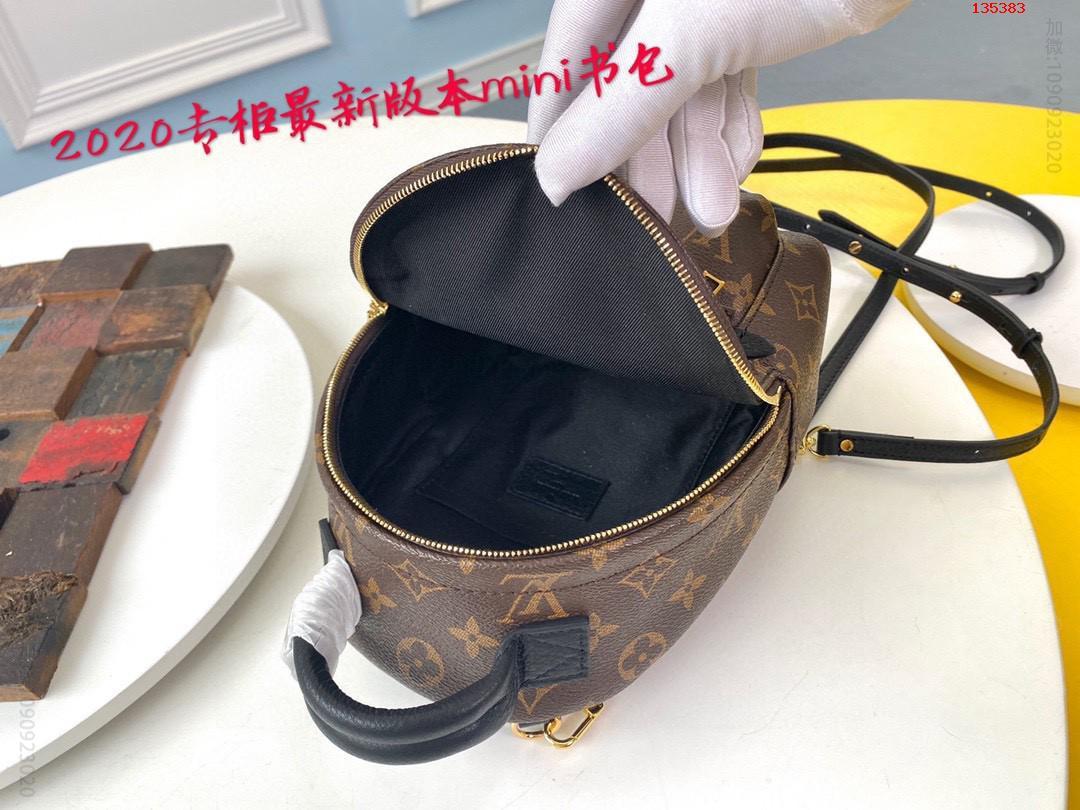 高仿LV双肩包,LV双肩包