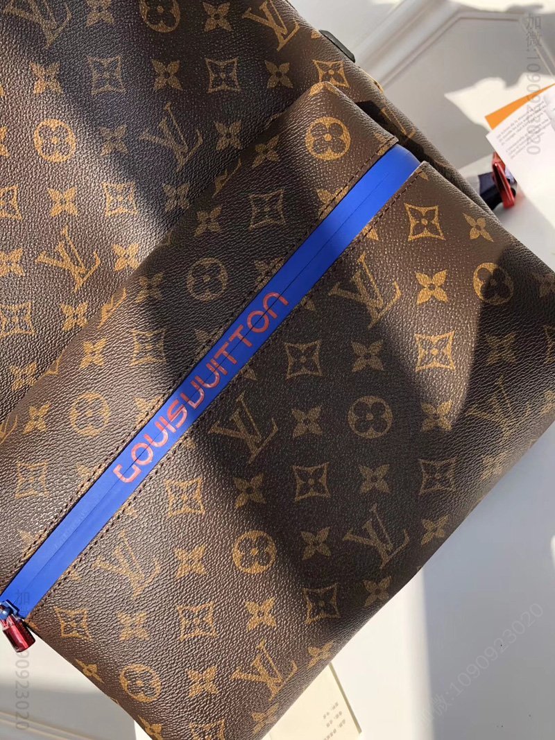 高仿LV双肩包,LV双肩包