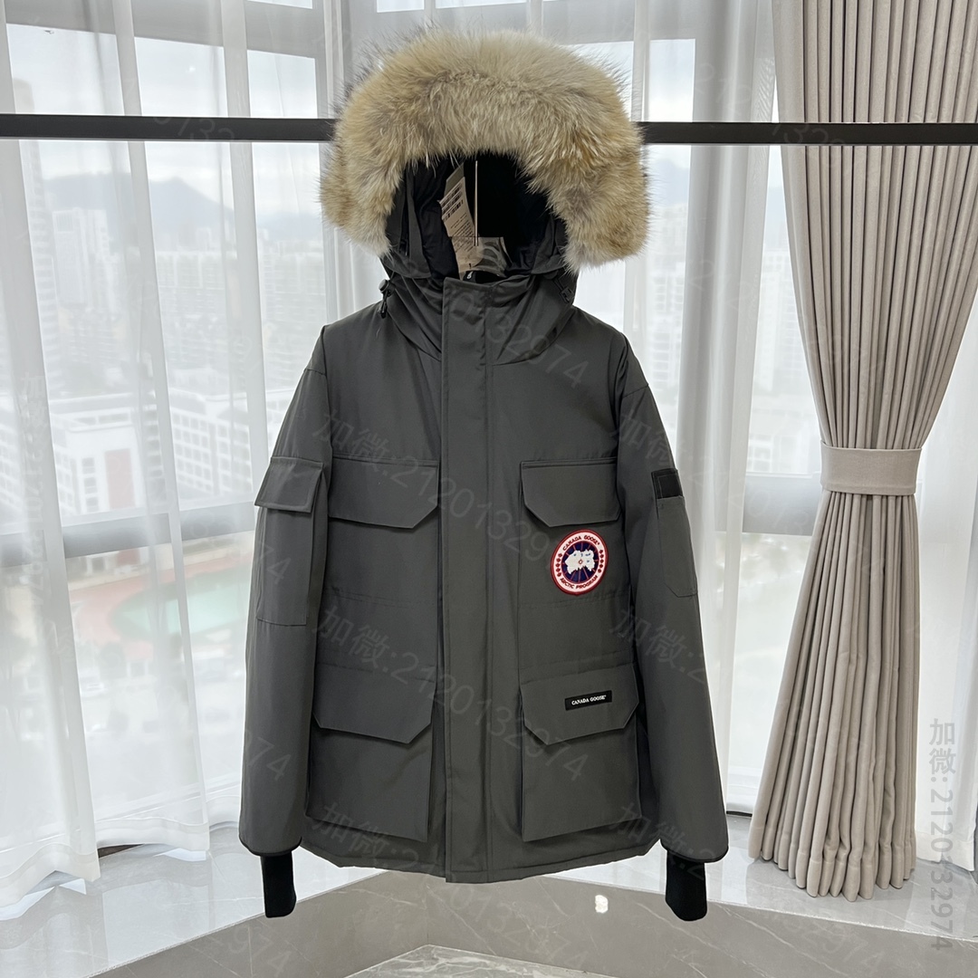 高仿加拿大鹅羽绒服