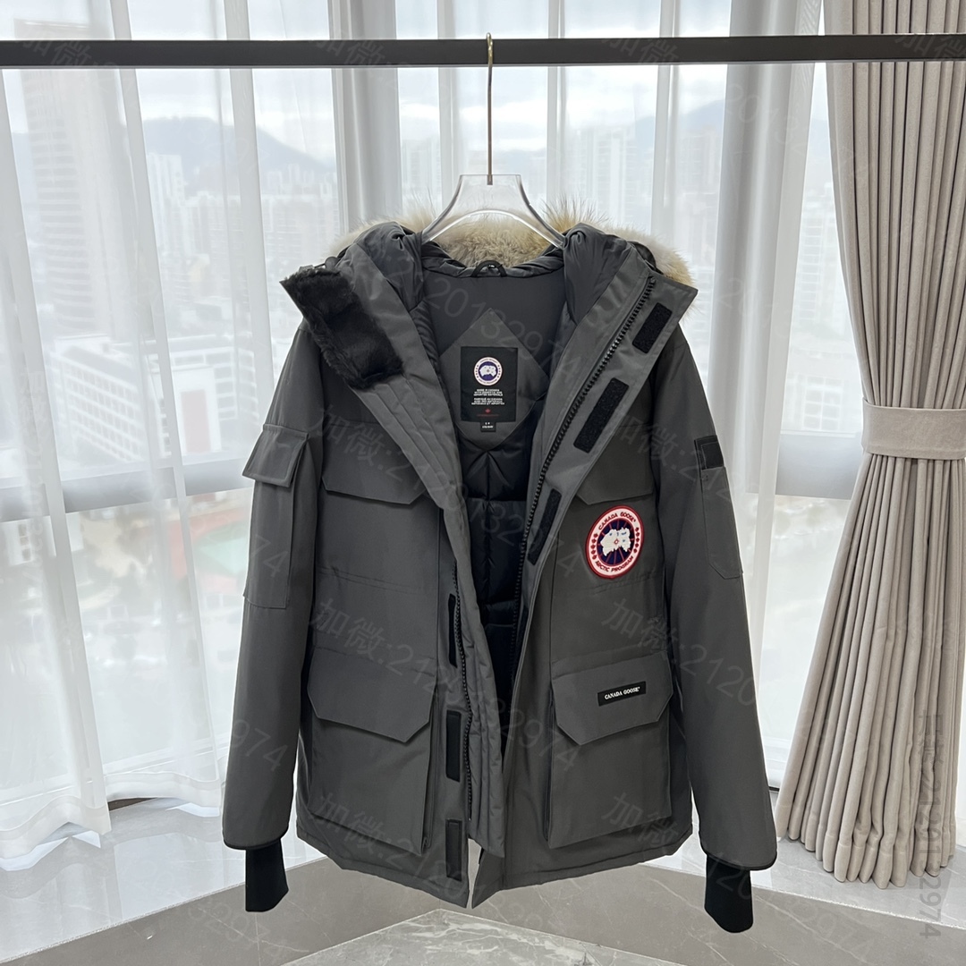 高仿加拿大鹅羽绒服