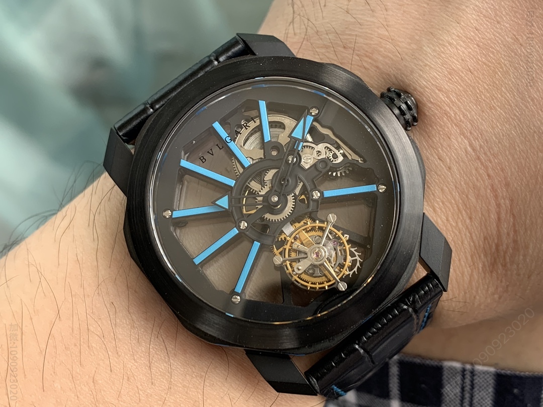 高仿宝格丽手表 AX-宝格丽102910 OCTO系列最新款蓝色绿色白色光柱陀飞轮腕表 
