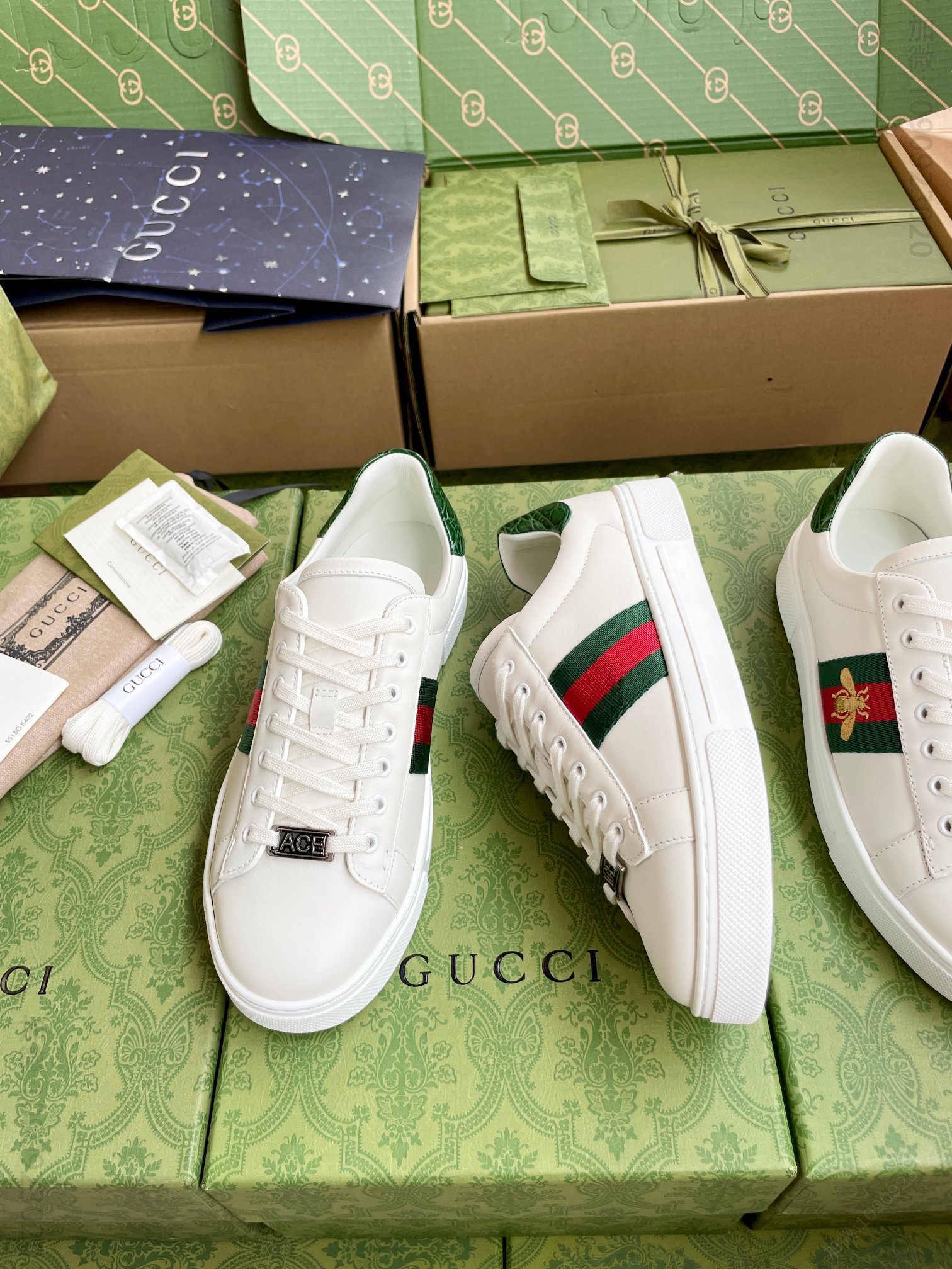 古驰男女款小白鞋 Gucci Ace系列新款小白鞋 