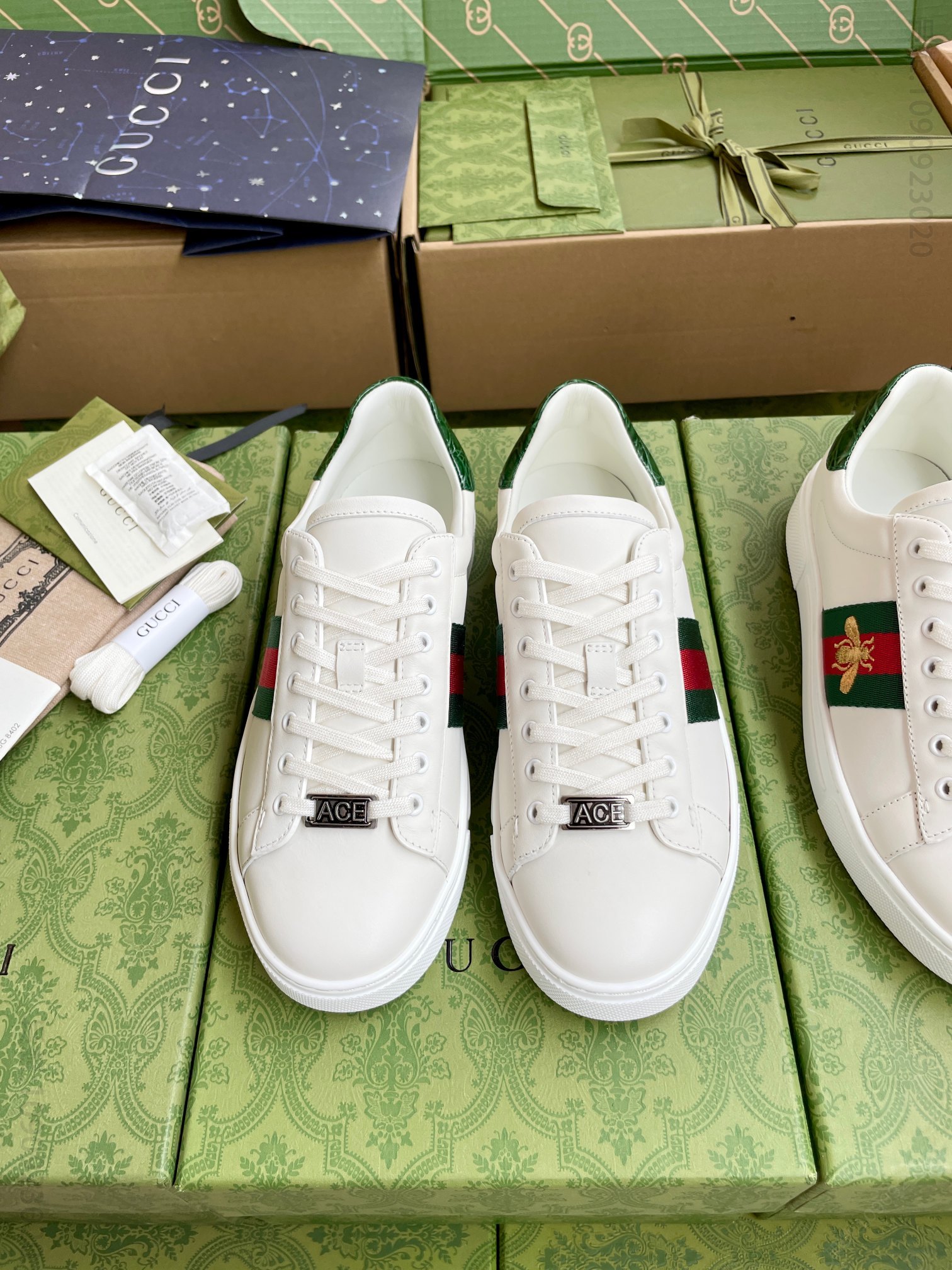 古驰男女款小白鞋 Gucci Ace系列新款小白鞋 