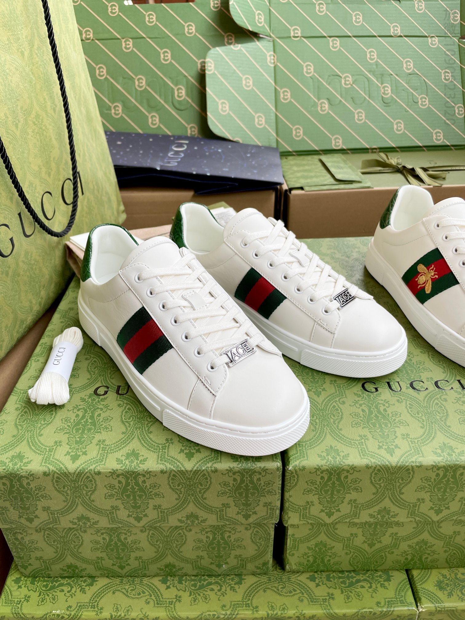 古驰男女款小白鞋 Gucci Ace系列新款小白鞋 