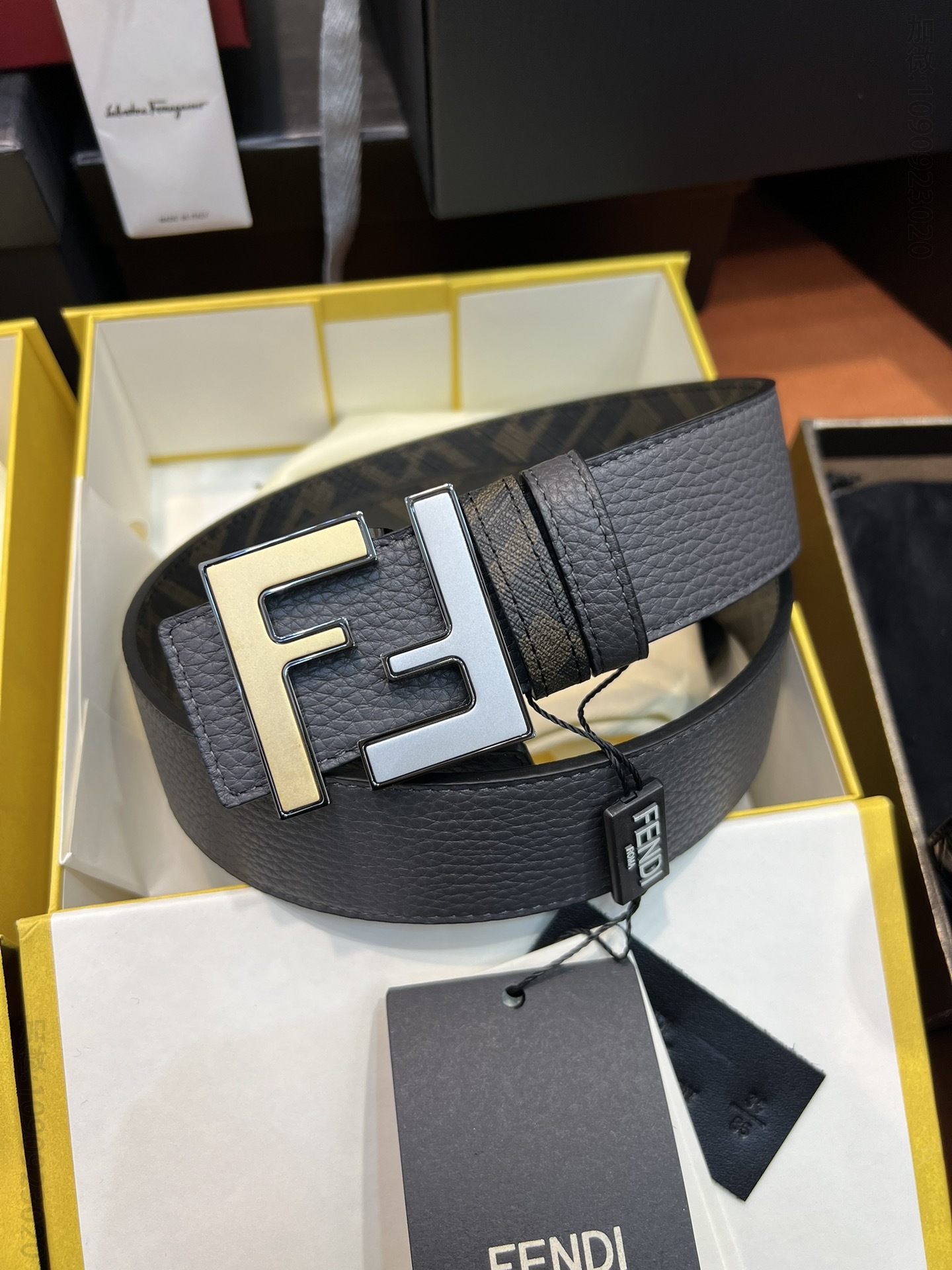 高仿芬迪皮带 FENDI 芬迪面荔枝纹双面腰带 男士原厂皮皮带 