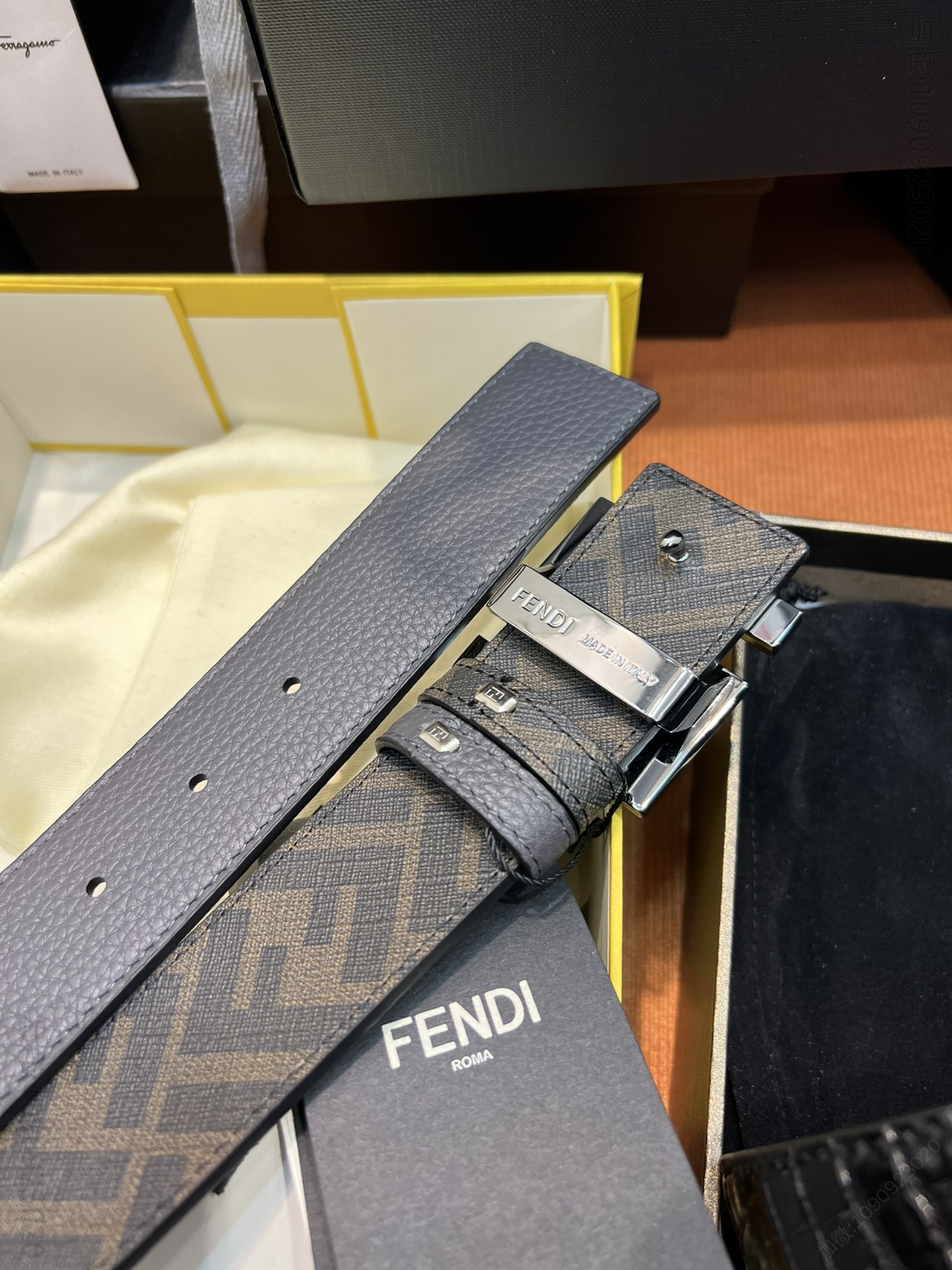 高仿芬迪皮带 FENDI 芬迪面荔枝纹双面腰带 男士原厂皮皮带 