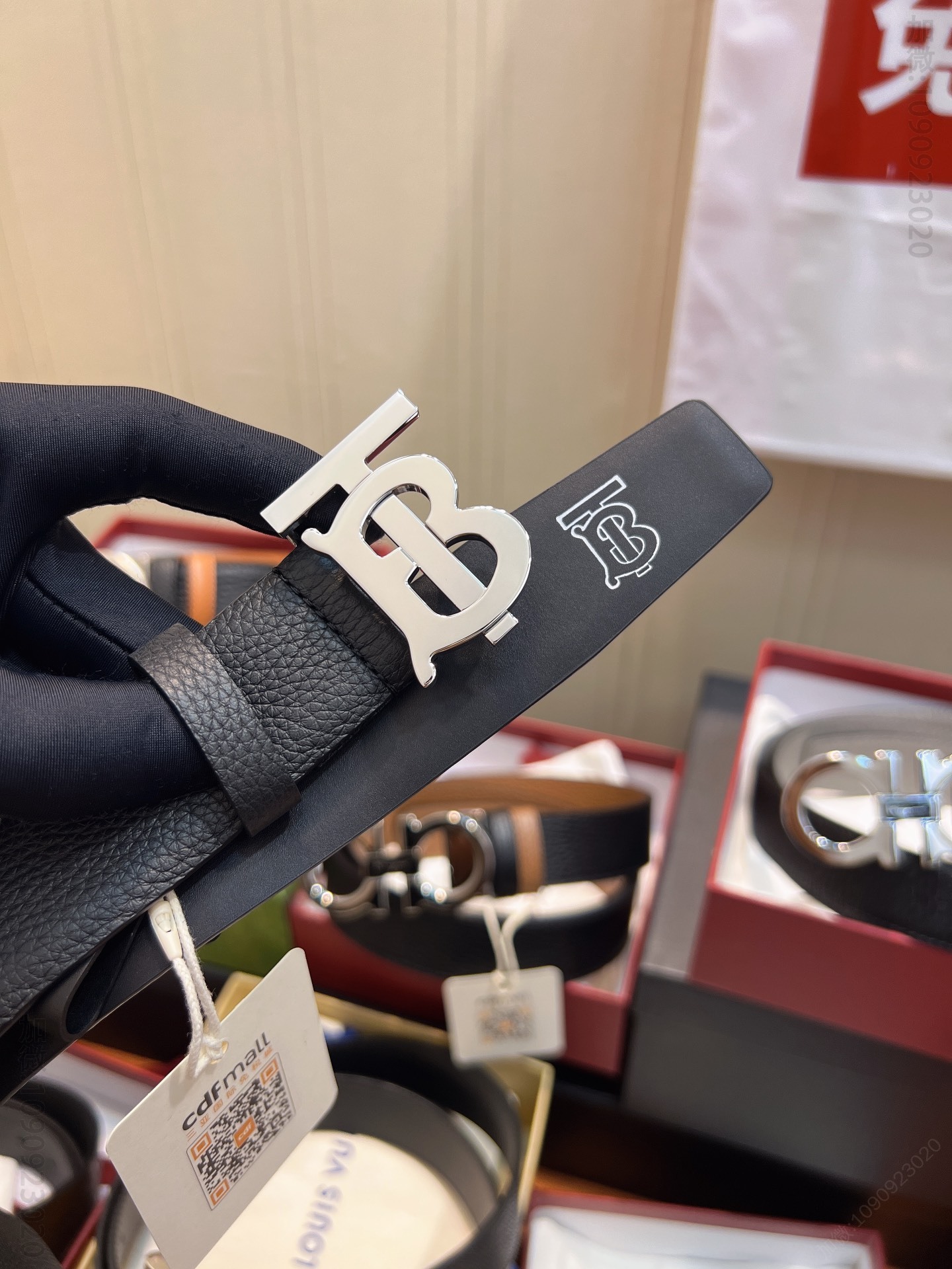 高仿巴宝莉皮带