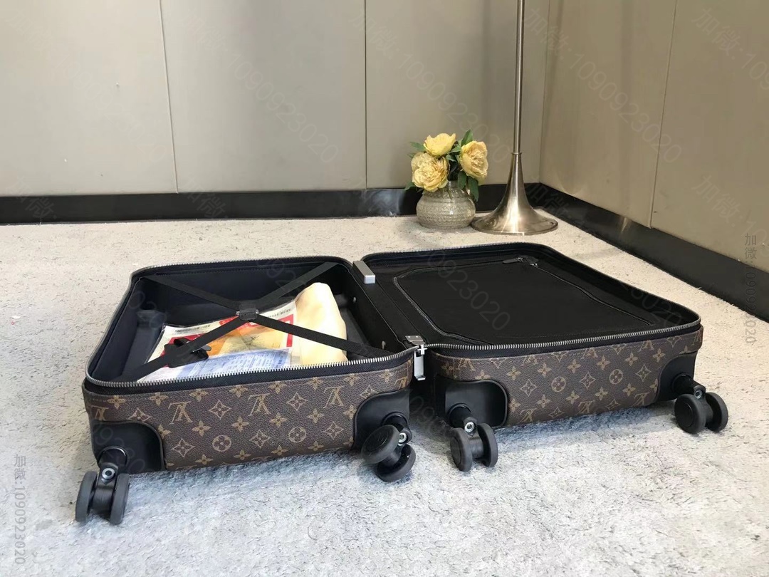 高仿LV旅行箱