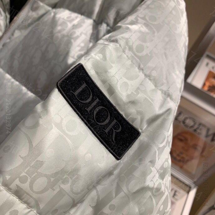 迪奥羽绒服 高仿迪奥女装羽绒服 Dior女装 原单Dior  迪奥女装