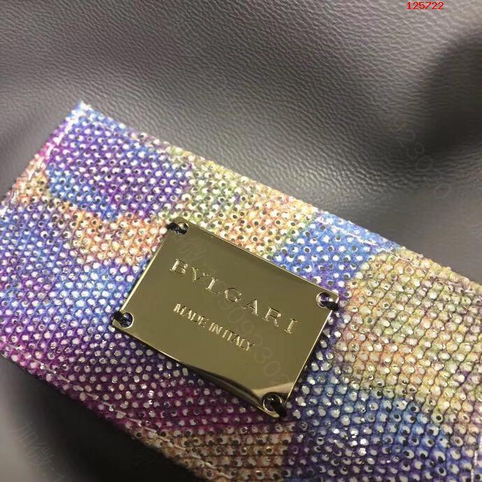高仿宝格丽女包,宝格丽女包,高仿宝格丽,BVLGARI
