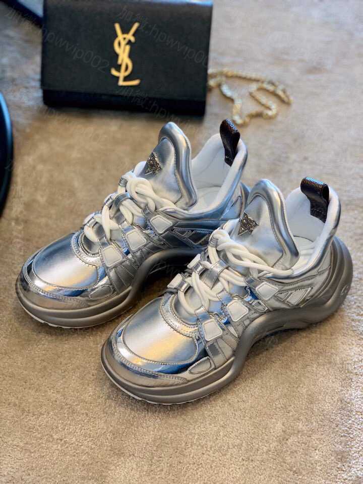 路易威登女款运动鞋
