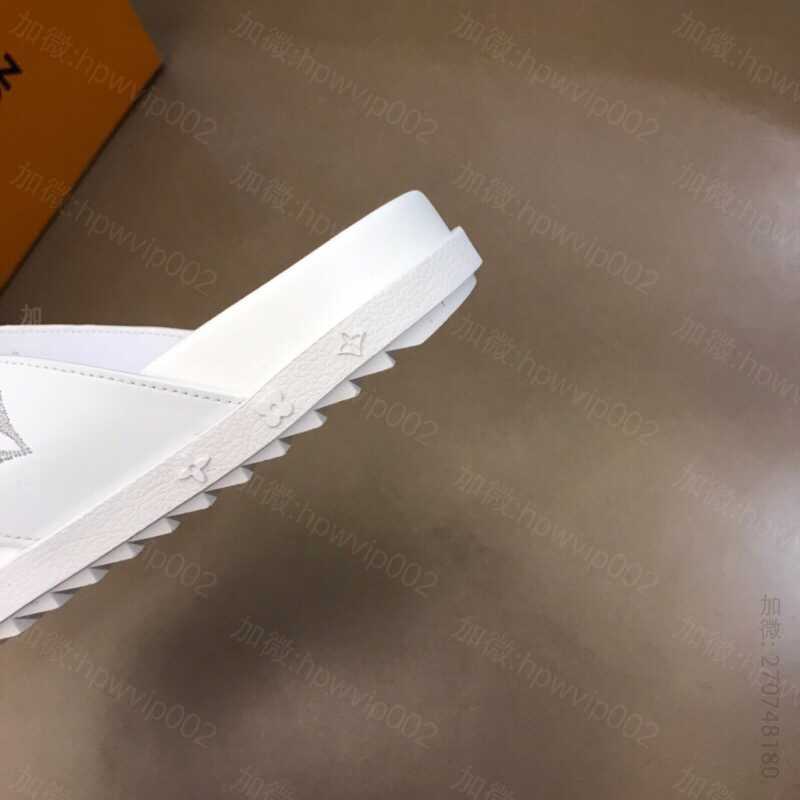 路易威登拖鞋