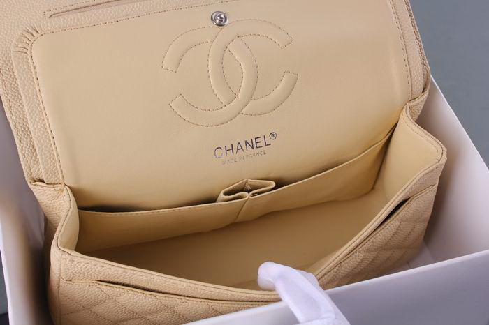 Chanel Classic Flap 香奈儿经典翻盖包 球纹/鱼子酱 杏色银链